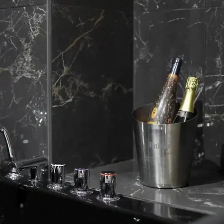Magnifique Avec Sauna Et Jacuzzi Appartamento *